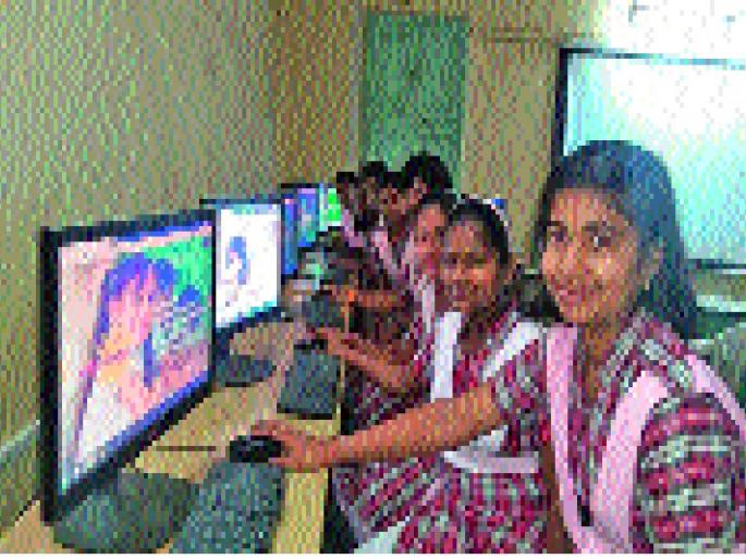 Online Sanskrit in Sangli's Purohit Kanya School: Contribution of 500 students | सांगलीच्या पुरोहित कन्या शाळेत आॅनलाईन संस्कृत-: पाचशे विद्यार्थिनींचा सहभाग Online Sanskrit in Sangli's Purohit Kanya School: Contribution of 500 students | सांगलीच्या पुरोहित कन्या शाळेत आॅनलाईन संस्कृत-: पाचशे विद्यार्थिनींचा सहभाग