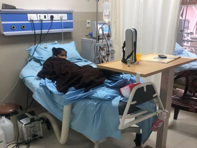 Goa : Family of 9-yr old struggling to pay 3 lakh hospital bill | गोव्यातील नऊ वर्षीय बालिकेला दुर्धर आजार Goa : Family of 9-yr old struggling to pay 3 lakh hospital bill | गोव्यातील नऊ वर्षीय बालिकेला दुर्धर आजार