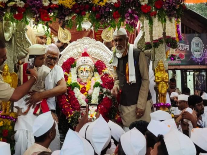 sanjivan samadhi sohala program in alandi | आळंदीत ‘माउली - माउली’ च्या जयघोषात ‘श्रीं’ ची वैभवी रथोत्सव मिरवणूक