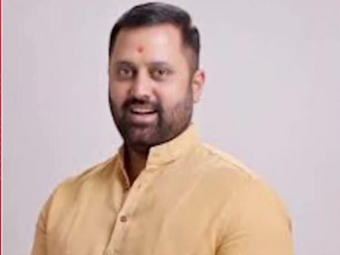 Maharashtra Assembly Election 2024: Jansuraj Shakti candidate Santaji Ghorpade attacked, stabbed with sharp weapons in Kolhapur  | कोल्हापूरमध्ये जनसुराज्य शक्तीच्या उमेदवारावर जीवघेणा हल्ला, धारदार शस्त्रांनी केले वार  Maharashtra Assembly Election 2024: Jansuraj Shakti candidate Santaji Ghorpade attacked, stabbed with sharp weapons in Kolhapur  | कोल्हापूरमध्ये जनसुराज्य शक्तीच्या उमेदवारावर जीवघेणा हल्ला, धारदार शस्त्रांनी केले वार