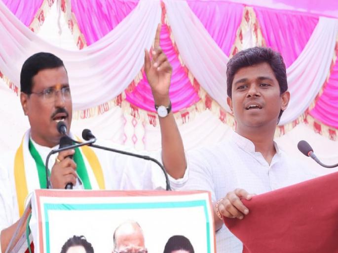 Demons against demons in Bhokardan; The number of aspirants will increase, the number of independents will increase | भोकरदनमध्ये दानवे विरूद्ध दानवेच; अनेक इच्छुकांचा हिरमोड, अपक्षांची संख्या वाढणार Demons against demons in Bhokardan; The number of aspirants will increase, the number of independents will increase | भोकरदनमध्ये दानवे विरूद्ध दानवेच; अनेक इच्छुकांचा हिरमोड, अपक्षांची संख्या वाढणार