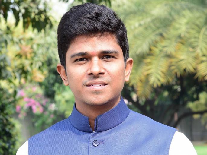 BJP MLA Santosh Danve attacked government over farmers loan waiver | कर्जमाफीचा निर्णय धूळफेक करणारा: संतोष दानवे BJP MLA Santosh Danve attacked government over farmers loan waiver | कर्जमाफीचा निर्णय धूळफेक करणारा: संतोष दानवे