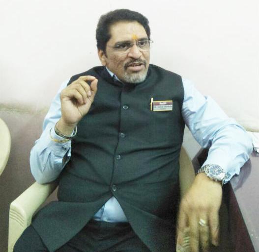 'GST' industry, business crisis, Santosh Mandal's opinion | ‘जीएसटी’मुळे उद्योग, व्यापार अडचणीत, संतोष मंडलेचा यांचे मत 'GST' industry, business crisis, Santosh Mandal's opinion | ‘जीएसटी’मुळे उद्योग, व्यापार अडचणीत, संतोष मंडलेचा यांचे मत