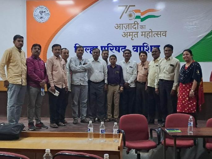 The thunderbolt of employee unions; Unite for fair demands! | वाशिम : कर्मचारी संघटनांची वज्रमूठ; न्यायोचित मागण्यांसाठी एकजूट! The thunderbolt of employee unions; Unite for fair demands! | वाशिम : कर्मचारी संघटनांची वज्रमूठ; न्यायोचित मागण्यांसाठी एकजूट!