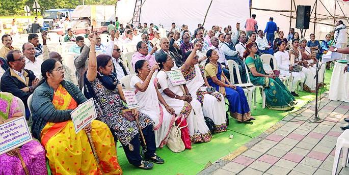 Elgar for implementing the Constitution by Organizations in Nagpur | संविधानाच्या अंमलबजावणीसाठी नागपुरात संघटनांचा एल्गार Elgar for implementing the Constitution by Organizations in Nagpur | संविधानाच्या अंमलबजावणीसाठी नागपुरात संघटनांचा एल्गार