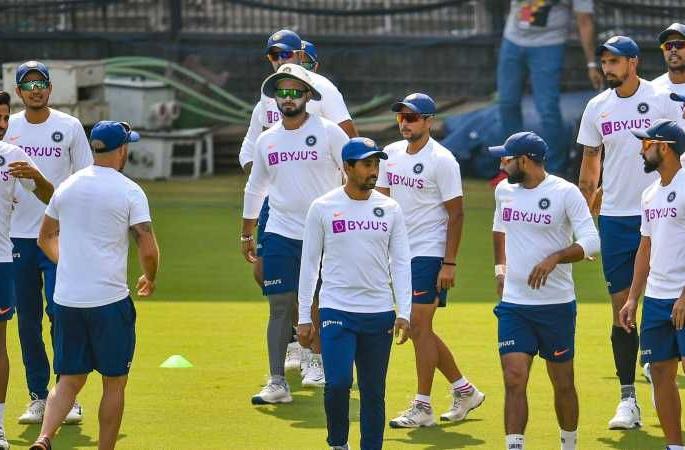 India vs New Zealand, 2nd Test: Indian team playing 'this' game, apart from practicing cricket... video become viral prl | India vs New Zealand, 2nd Test : क्रिकेटचा सराव करायचा सोडून भारतीय संघ खेळतोय 'हा' खेळ, व्हिडीओ वायरल