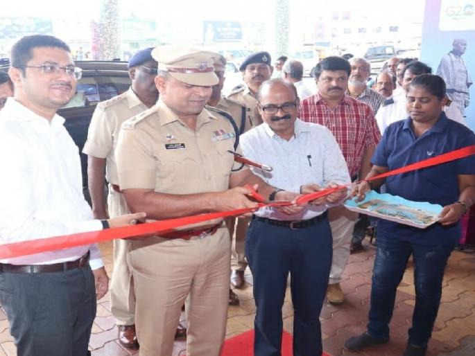 Exhibition of rare photographs of Sardar Vallabhbhai Patel at Ratnagiri Konkan Railway Station on the occasion of Ekta Day | सरदार पटेल यांचे जीवन चरित्र समजून घेण्याची गरज : धनंजय कुलकर्णी Exhibition of rare photographs of Sardar Vallabhbhai Patel at Ratnagiri Konkan Railway Station on the occasion of Ekta Day | सरदार पटेल यांचे जीवन चरित्र समजून घेण्याची गरज : धनंजय कुलकर्णी