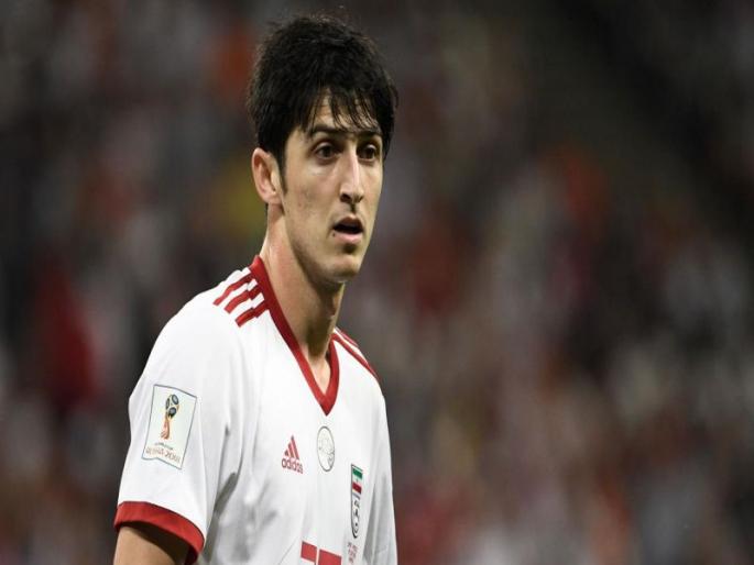FIFA Football World Cup 2018: Sardar Azmoun Calls Time On Career At 23 As Mother Falls Ill Due To Insults | FIFA Football World Cup 2018 : मुलाच्या अपमानाने आईची प्रकृती बिघडली.. अन् त्याने चक्क राष्ट्रीय संघातून निवृत्ती स्वीकारली