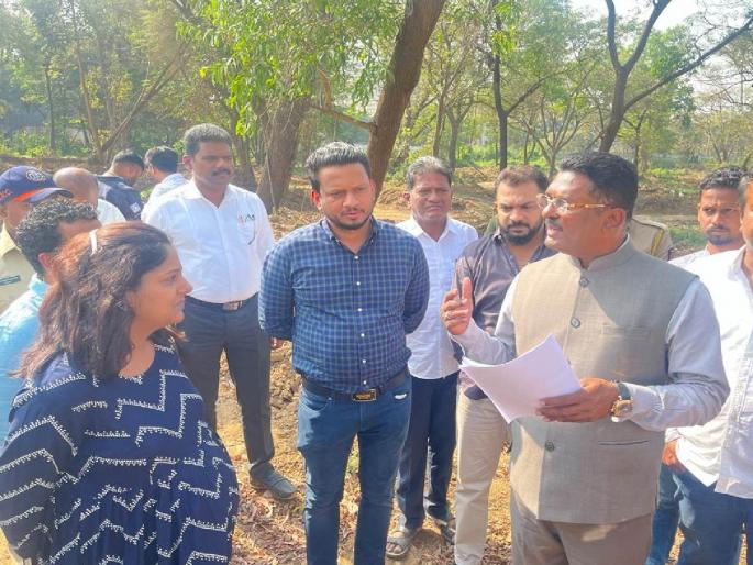 Cutting of heritage trees in thane ghodbunder area claims mla saranaik | घोडबंदर भागातील हेरीटेज वृक्षांचीही कत्तल, आमदार सरनाईक यांचा दावा Cutting of heritage trees in thane ghodbunder area claims mla saranaik | घोडबंदर भागातील हेरीटेज वृक्षांचीही कत्तल, आमदार सरनाईक यांचा दावा