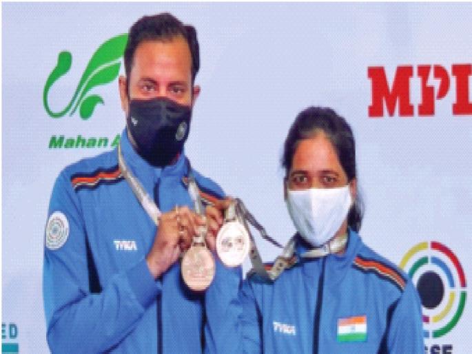 Indian shooters continue to excel; Two gold medals won on Friday | भारतीय नेमबाजांची शानदार कामगिरी कायम; शुक्रवारी पटकावली दोन सुवर्ण पदके Indian shooters continue to excel; Two gold medals won on Friday | भारतीय नेमबाजांची शानदार कामगिरी कायम; शुक्रवारी पटकावली दोन सुवर्ण पदके