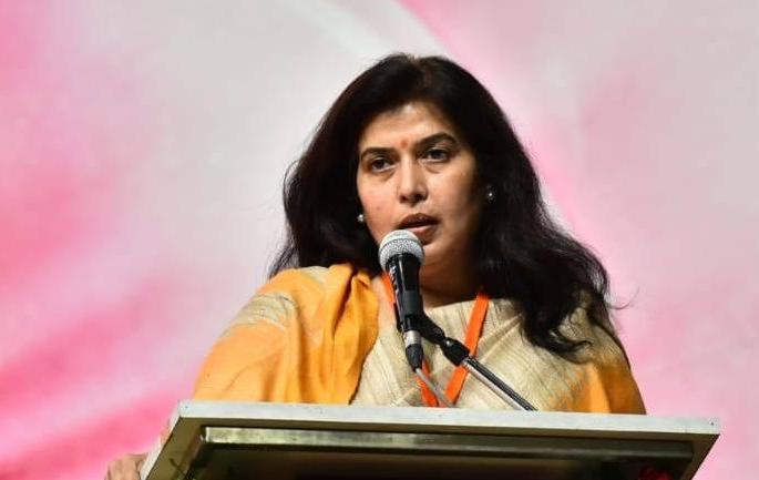 Editorial View on BJP State Incharge Saroj Pande Statement of Chief Minister Post | प्रभारी पांडेचे 'ते' विधान म्हणजे भाजपाचा छुपा अजेंडा असल्याची शंका Editorial View on BJP State Incharge Saroj Pande Statement of Chief Minister Post | प्रभारी पांडेचे 'ते' विधान म्हणजे भाजपाचा छुपा अजेंडा असल्याची शंका