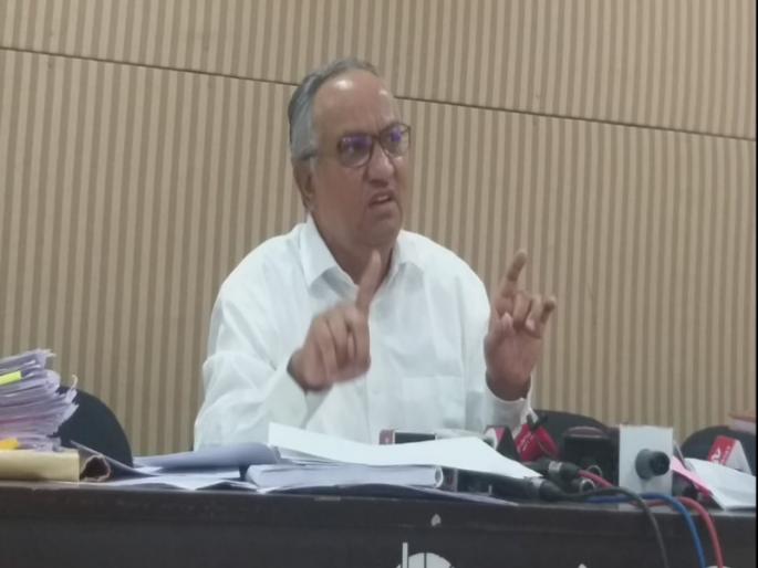 I'm not taking single rupee for Sarathi : D. R. Parihar | एक रूपयाचेही मानधन न घेता 'सारथी'साठी काम केले   I'm not taking single rupee for Sarathi : D. R. Parihar | एक रूपयाचेही मानधन न घेता 'सारथी'साठी काम केले
