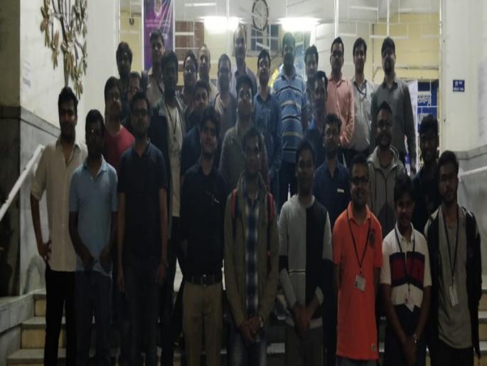 26 Sassoon doctors going to kerla for service | ससूनमधील २६ डॉक्टर्स केरळवासियांच्या सेवेत 26 Sassoon doctors going to kerla for service | ससूनमधील २६ डॉक्टर्स केरळवासियांच्या सेवेत