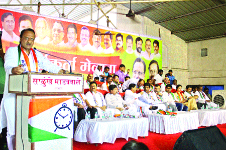 Government dark in farmers' house | शेतकऱ्यांच्या घरात सरकारचा अंधार Government dark in farmers' house | शेतकऱ्यांच्या घरात सरकारचा अंधार