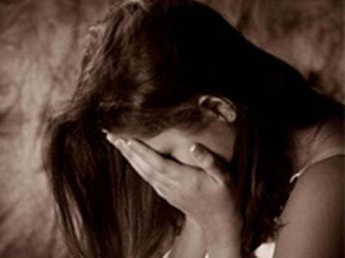 Crime News Pune-Satara: husband used to tell his wife to send you naked photos, at night...; Satara's married woman in the police station | Crime News Pune-Satara: ...तो पत्नीला सांगायचा तुझे विवस्त्र फोटो पाठव, रात्रीच्या वेळी...; सातारची विवाहिता पोलीस ठाण्यात Crime News Pune-Satara: husband used to tell his wife to send you naked photos, at night...; Satara's married woman in the police station | Crime News Pune-Satara: ...तो पत्नीला सांगायचा तुझे विवस्त्र फोटो पाठव, रात्रीच्या वेळी...; सातारची विवाहिता पोलीस ठाण्यात