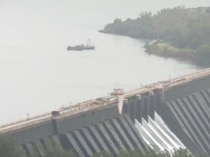 45 TMC storage in major dams of Satara district discharge continues for irrigation | सातारा जिल्ह्यातील प्रमुख धरणांत ४५ टीएमसी साठा, सिंचनासाठी विसर्ग सुरूच 45 TMC storage in major dams of Satara district discharge continues for irrigation | सातारा जिल्ह्यातील प्रमुख धरणांत ४५ टीएमसी साठा, सिंचनासाठी विसर्ग सुरूच
