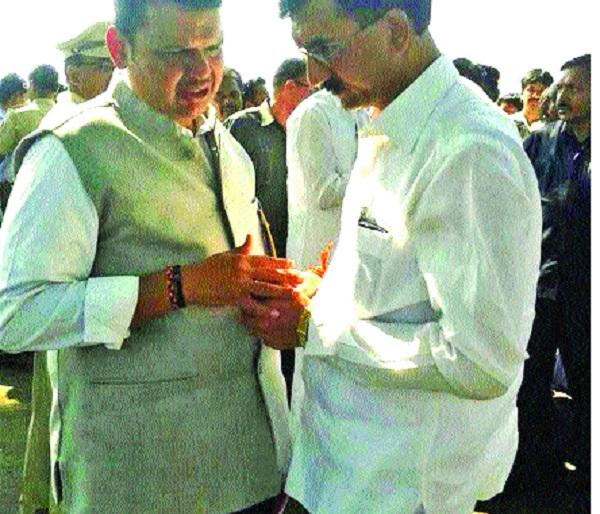  Only then Patna minister! Signs of extension of cabinet: More talk of friendship than pakistani | .. तरच पाटणला मंत्रिपद ! मंत्रिमंडळ विस्ताराचे संकेत : पक्षनिष्ठेपेक्षा मैत्रीचीच चर्चा अधिक रंगली..