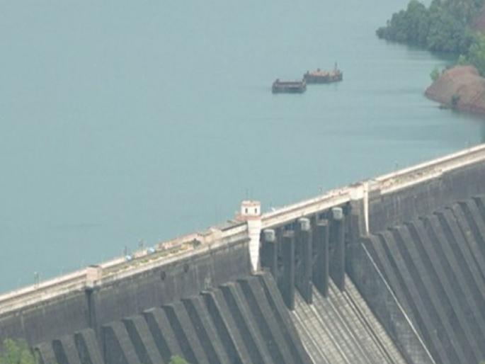 Water inflow increased in Koyna Dam; Navja 41, Mahabaleshwar recorded 42 mm of rain in Satara | Satara: कोयना धरणात पाण्याची आवक वाढली; नवजा ४१, महाबळेश्वरला ४२ मिलीमीटर पावसाची नोंद  Water inflow increased in Koyna Dam; Navja 41, Mahabaleshwar recorded 42 mm of rain in Satara | Satara: कोयना धरणात पाण्याची आवक वाढली; नवजा ४१, महाबळेश्वरला ४२ मिलीमीटर पावसाची नोंद