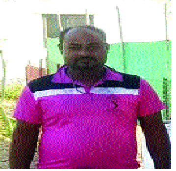 The option of 'moorage' in the storage of fodder is far from the problem of summer fowl | चाऱ्याच्या साठवणुकीला ‘मुरघास’चा पर्याय उन्हाळ्यातील वैरणीची समस्या दूर The option of 'moorage' in the storage of fodder is far from the problem of summer fowl | चाऱ्याच्या साठवणुकीला ‘मुरघास’चा पर्याय उन्हाळ्यातील वैरणीची समस्या दूर