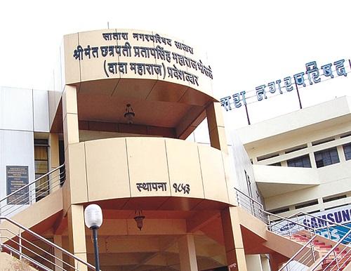 corona virus: Quarantine of birth and death department of Satara Municipality | corona virus : सातारा नगरपालिकेचा जन्म-मृत्यू विभागच क्वारंटाईन corona virus: Quarantine of birth and death department of Satara Municipality | corona virus : सातारा नगरपालिकेचा जन्म-मृत्यू विभागच क्वारंटाईन