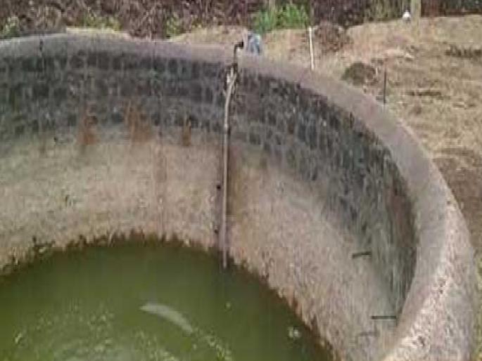 Coconut temptation kills youth at Lhasurne, coconut tree branch breaks into well | नारळाच्या मोहातून ल्हासुर्णे येथे युवकाचा बळी, झाडाची फांदी तुटून पडला विहिरीत Coconut temptation kills youth at Lhasurne, coconut tree branch breaks into well | नारळाच्या मोहातून ल्हासुर्णे येथे युवकाचा बळी, झाडाची फांदी तुटून पडला विहिरीत