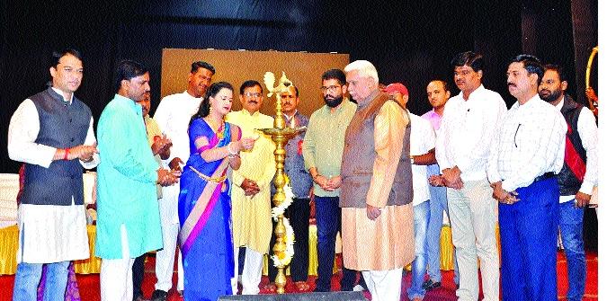 Every woman in Maharashtra has studied YESUBAI's character | पाच वर्षांच्या मुलीपासून साठ वर्षांच्या स्त्रीपर्यंत सर्वांना मिळेल ऊर्जा : प्राजक्ता गायकवाड Every woman in Maharashtra has studied YESUBAI's character | पाच वर्षांच्या मुलीपासून साठ वर्षांच्या स्त्रीपर्यंत सर्वांना मिळेल ऊर्जा : प्राजक्ता गायकवाड