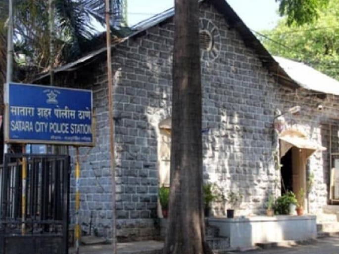 Waiting for land acquisition, ten charged; Incidents in Chikhali Taluka Satara | जमीन कसण्यासाठी जाताना वाट अडवली, दहाजणांवर गुन्हा दाखल; चिखलीतील घटना Waiting for land acquisition, ten charged; Incidents in Chikhali Taluka Satara | जमीन कसण्यासाठी जाताना वाट अडवली, दहाजणांवर गुन्हा दाखल; चिखलीतील घटना