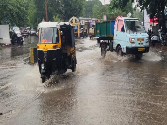 Heavy rain in western part of Satara district, Mahabaleshwar 51 mm, Koynanagar 73 mm and Navja recorded 112 mm of rain | Satara: कोयना, नवजाला जोर‘धार’; दीड हजार मिलीमीटरचा टप्पा पार Heavy rain in western part of Satara district, Mahabaleshwar 51 mm, Koynanagar 73 mm and Navja recorded 112 mm of rain | Satara: कोयना, नवजाला जोर‘धार’; दीड हजार मिलीमीटरचा टप्पा पार