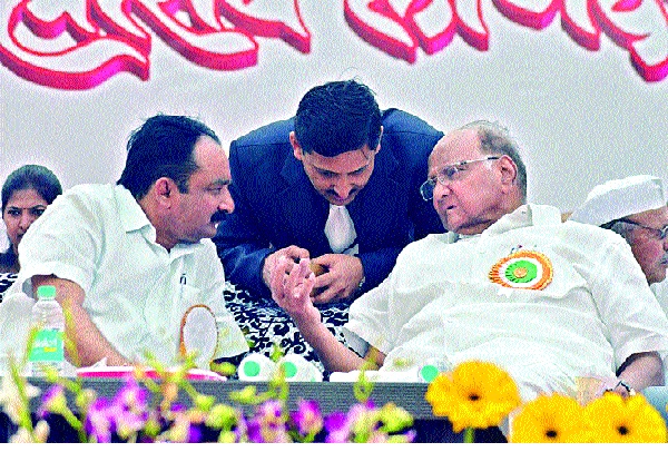  More than Baramati in Khandala: More than a barometer: Help in lifting the livelihood of the farmers | खंडाळ्याचा वेग बारामतीपेक्षाही अधिक : शेतकºयांचे जीवनमान उंचावण्यास मदत