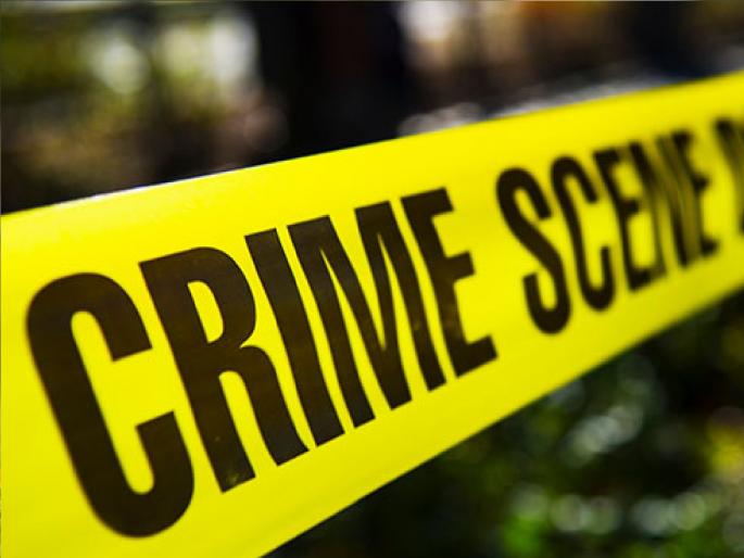 Panic erupted as the tanker shattered the floor, Case filed against six persons in Satara | टँकरमुळे फरशी फुटल्याने तलवार काढून माजवली दहशत, साताऱ्यातील सहा जणांवर गुन्हा दाखल Panic erupted as the tanker shattered the floor, Case filed against six persons in Satara | टँकरमुळे फरशी फुटल्याने तलवार काढून माजवली दहशत, साताऱ्यातील सहा जणांवर गुन्हा दाखल