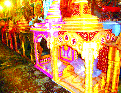 This year Ganesh festival is free of thermocol; Shot of Traders | यंदाचा गणेशोत्सव थर्माकोलमुक्त; व्यापाऱ्यांना फटका This year Ganesh festival is free of thermocol; Shot of Traders | यंदाचा गणेशोत्सव थर्माकोलमुक्त; व्यापाऱ्यांना फटका