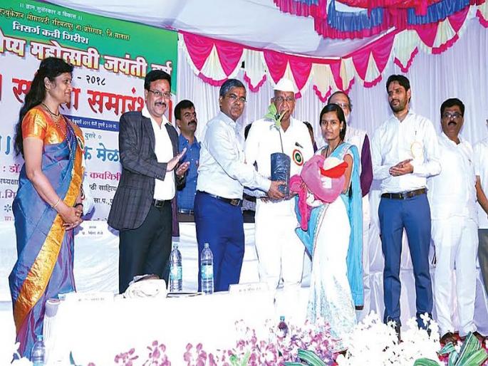 Plantation ceremony after the birth of a girl, 5000 couple's initiatives | मुलीच्या जन्मानंतर वृक्षारोपण सोहळा, पाच हजार दाम्पत्यांचा पुढाकार