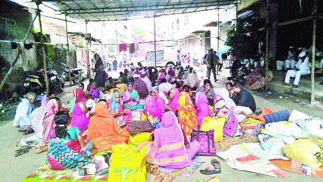 Kirtan in Pune in the color of Satari Warkaris | सातारी वारकऱ्यांचं रंगलं पुण्यात कीर्तन Kirtan in Pune in the color of Satari Warkaris | सातारी वारकऱ्यांचं रंगलं पुण्यात कीर्तन