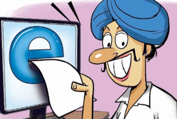  Seventh repairs ... Wait a bit longer, the officers answer the farmers | सातबारा दुरुस्ती... अजून जरा थांबा, अधिकाऱ्यांची शेतकऱ्यांना उत्तरे