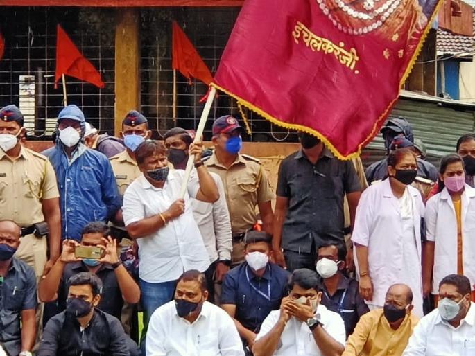 MP Sambhaji Raje should come to Mumbai tomorrow for discussion | खासदार संभाजीराजे यांनी उद्या चर्चेसाठी मुंबईला यावे,सरकारच्यावतीने निमंत्रण MP Sambhaji Raje should come to Mumbai tomorrow for discussion | खासदार संभाजीराजे यांनी उद्या चर्चेसाठी मुंबईला यावे,सरकारच्यावतीने निमंत्रण