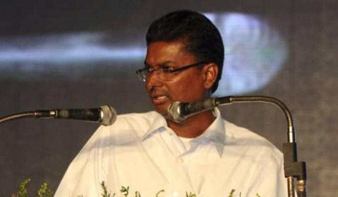 'Karnataka leaders afraid to speak to Modi': Satish Jarkiholi's toe | 'मोदींसमोर बोलायला कर्नाटकातील भाजप नेते घाबरतात': सतीश जारकीहोळी यांचा टोला 'Karnataka leaders afraid to speak to Modi': Satish Jarkiholi's toe | 'मोदींसमोर बोलायला कर्नाटकातील भाजप नेते घाबरतात': सतीश जारकीहोळी यांचा टोला