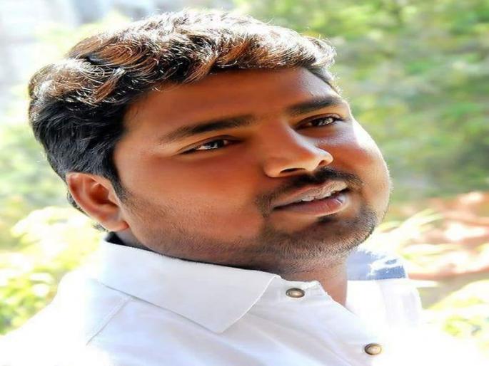 youth killed by mob in Solapur | सोलापूर : जमावानं धारदार शस्त्रांनी केली तरुणाची निर्घृण हत्या  youth killed by mob in Solapur | सोलापूर : जमावानं धारदार शस्त्रांनी केली तरुणाची निर्घृण हत्या