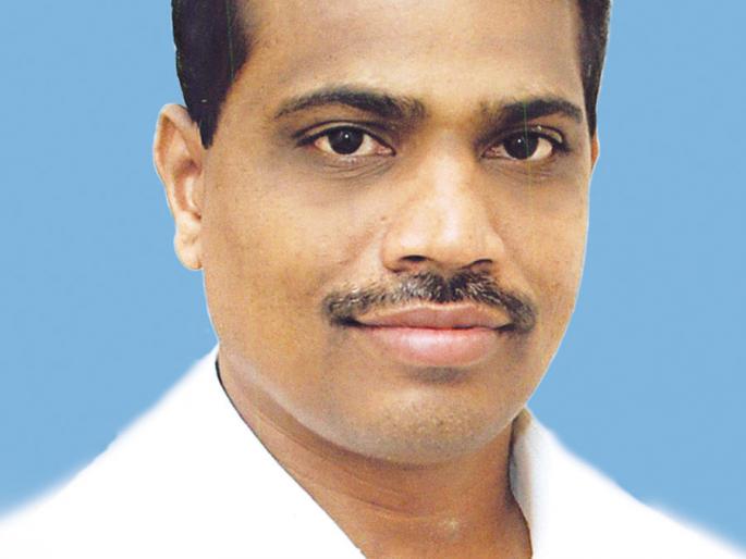 Sindhudurg: Cool Terrorism of Guardian Minister: Commentary on Satish Sawant | सिंधुदुर्ग : पालकमंत्र्यांचा थंड दहशतवाद : सतीश सावंत यांची टीका Sindhudurg: Cool Terrorism of Guardian Minister: Commentary on Satish Sawant | सिंधुदुर्ग : पालकमंत्र्यांचा थंड दहशतवाद : सतीश सावंत यांची टीका