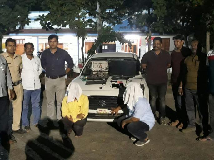 Police raid on betting; Three accused arrested | बोरगाव मंजुतील सट्टा अड्ड्यावर पोलिसांचा छापा; तीन आरोपींना अटक Police raid on betting; Three accused arrested | बोरगाव मंजुतील सट्टा अड्ड्यावर पोलिसांचा छापा; तीन आरोपींना अटक