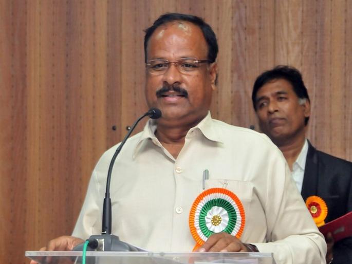 shivsena minister abdul sattar ncp mp fauzia khan tested positive for coronavirus | CoronaVirus News: अब्दुल सत्तार, फौजिया खान यांना कोरोनाची लागण; उपचार सुरू shivsena minister abdul sattar ncp mp fauzia khan tested positive for coronavirus | CoronaVirus News: अब्दुल सत्तार, फौजिया खान यांना कोरोनाची लागण; उपचार सुरू