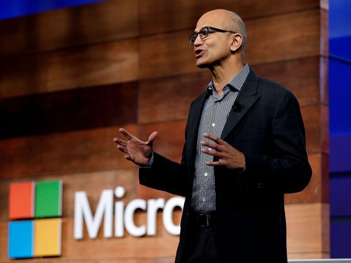 Satya Nadella Breaks Silence on Microsoft Layoffs What It Means for Employees and AI Future | 'माझ्या मनावर ओझं पण...' ९००० कर्मचाऱ्यांना काढल्यानंतर सत्या नाडेला यांनी अखेर मौन सोडले; म्हणाले...