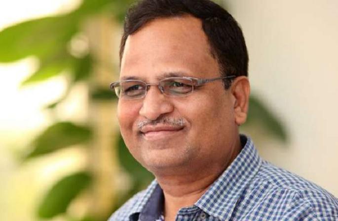 Delhi Health Minister Satyendra Jain admitted to hospital after covid-like symptoms, put on oxygen | दिल्लीचे आरोग्यमंत्री सत्येंद्र जैन हॉस्पिटलमध्ये दाखल, कोरोना टेस्ट होणार Delhi Health Minister Satyendra Jain admitted to hospital after covid-like symptoms, put on oxygen | दिल्लीचे आरोग्यमंत्री सत्येंद्र जैन हॉस्पिटलमध्ये दाखल, कोरोना टेस्ट होणार