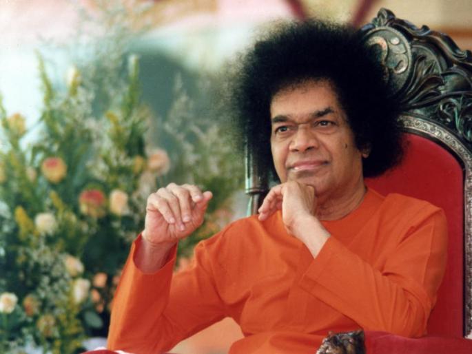 Death anniversary of Sathya Sai Baba popularly known as an avatar of Sai Baba; Let's take a look at the work! | साईबाबांचे अवतार म्हणून परिचित असलेले सत्यसाईबाबा यांची पुण्यतिथी; घेऊया कार्याचा आढावा! Death anniversary of Sathya Sai Baba popularly known as an avatar of Sai Baba; Let's take a look at the work! | साईबाबांचे अवतार म्हणून परिचित असलेले सत्यसाईबाबा यांची पुण्यतिथी; घेऊया कार्याचा आढावा!