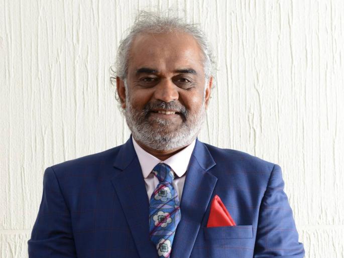 What gift will Savji Dholakia give to employees on Diwali this year | कर्मचाऱ्यांना फ्लॅट-मर्सिडीज भेट देणारे सावजी ढोलकिया यावर्षी दिवाळीत काय गिफ्ट देणार?