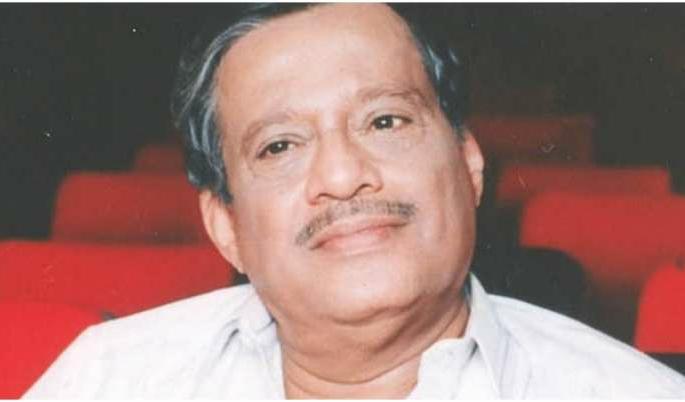 Giving more strength to the theater of the underprivileged is the true tribute to Ratnakar Matkari | वंचितांच्या रंगमंचाला अधिक बळ देणं, हीच रत्नाकर मतकरींना खरी श्रद्धांजली