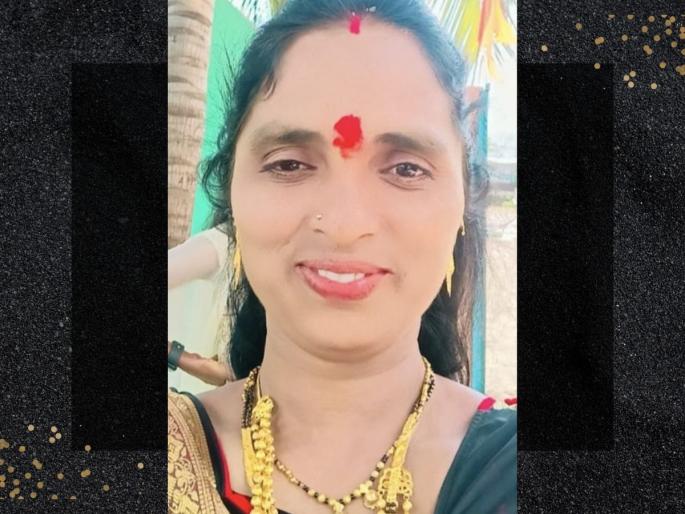 A married woman committed suicide by hanging herself after leaving her house in Sangvi in Baramati | बारामतीतील सांगवीत घरातून निघून गेलेल्या विवाहित महिलेची गळफास घेऊन आत्महत्या 