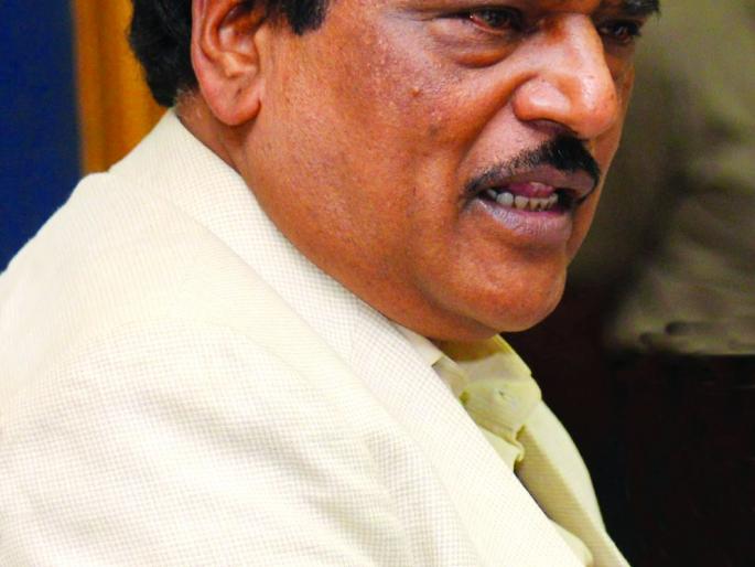 Consider applying the Clinical Establishment Act in Maharashtra: To control the cost of treatment | महाराष्ट्रात क्लिनिकल एस्टॅब्लिशमेंट अॅक्ट लागू करण्यावर विचार : उपचाराचा खर्च नियंत्रित करणार Consider applying the Clinical Establishment Act in Maharashtra: To control the cost of treatment | महाराष्ट्रात क्लिनिकल एस्टॅब्लिशमेंट अॅक्ट लागू करण्यावर विचार : उपचाराचा खर्च नियंत्रित करणार