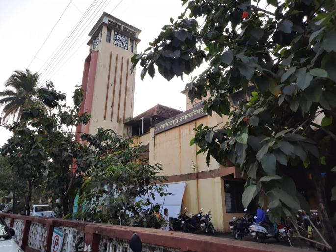 sawantwadi officers in mla deepak kesarkar meeting participated in the work even after the corona positive test | सावंतवाडी: आमदार केसरकराच्या बैठकीतील अधिकारी कोरोना पॉझिटिव्ह; टेस्टनंतरही कामकाजात सहभाग sawantwadi officers in mla deepak kesarkar meeting participated in the work even after the corona positive test | सावंतवाडी: आमदार केसरकराच्या बैठकीतील अधिकारी कोरोना पॉझिटिव्ह; टेस्टनंतरही कामकाजात सहभाग