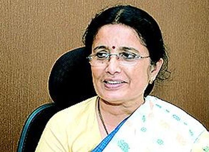 Committee to prosecute officers who pursue illegal lenders | अवैध सावकारांना पाठिशी घालणाऱ्या अधिकाऱ्यांवर कारवाईसाठी समिती