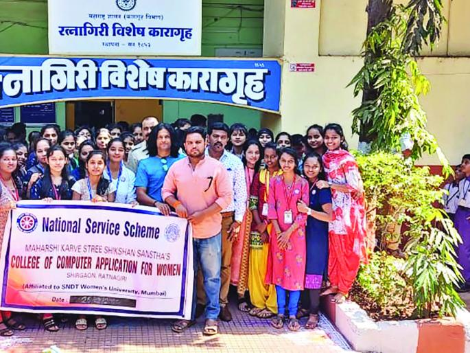 Tribute to freedom fighters in prison, visit independent cell | कारागृहात स्वातंत्र्यवीरांना आदरांजली, स्वतंत्र कक्षाला भेट Tribute to freedom fighters in prison, visit independent cell | कारागृहात स्वातंत्र्यवीरांना आदरांजली, स्वतंत्र कक्षाला भेट
